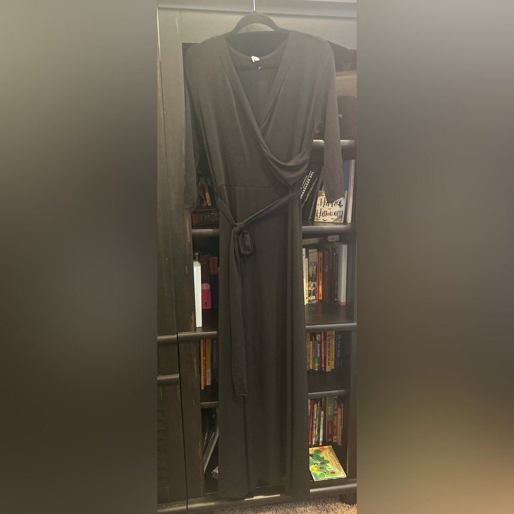 Black Maxi maternity dress- Great condition